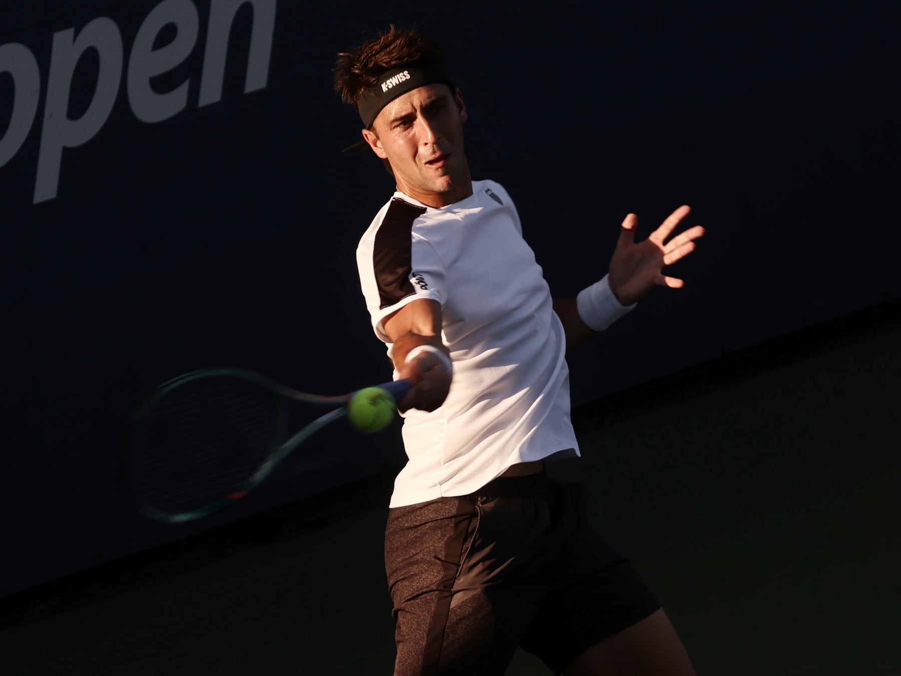 Etcheverry barrió a Navone y ya está en la segunda semana del US Open: el platense mostró las patas frescas