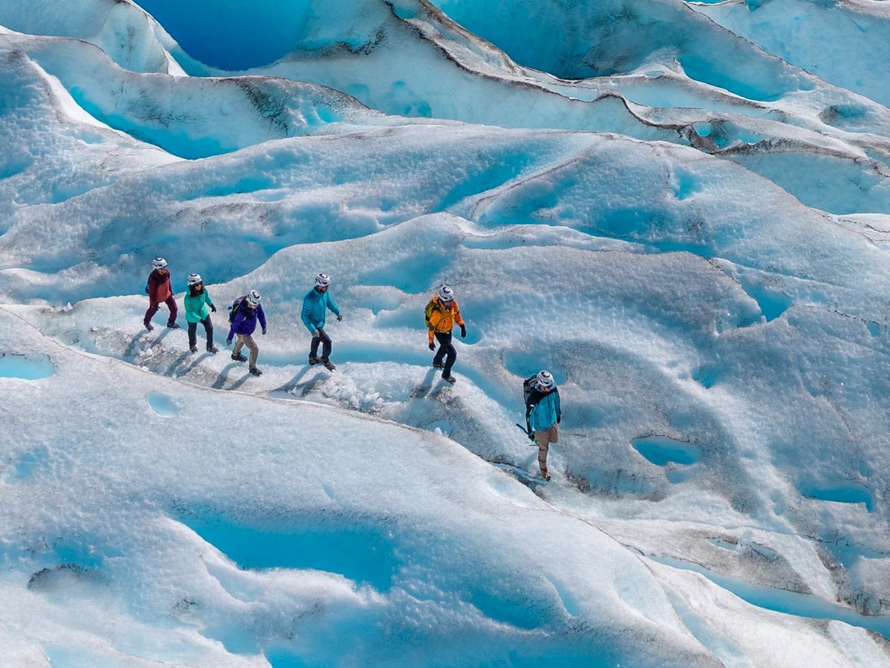 El Calafate en pleno invierno: cómo es caminar hoy sobre el glaciar Perito Moreno y cuánto sale la aventura