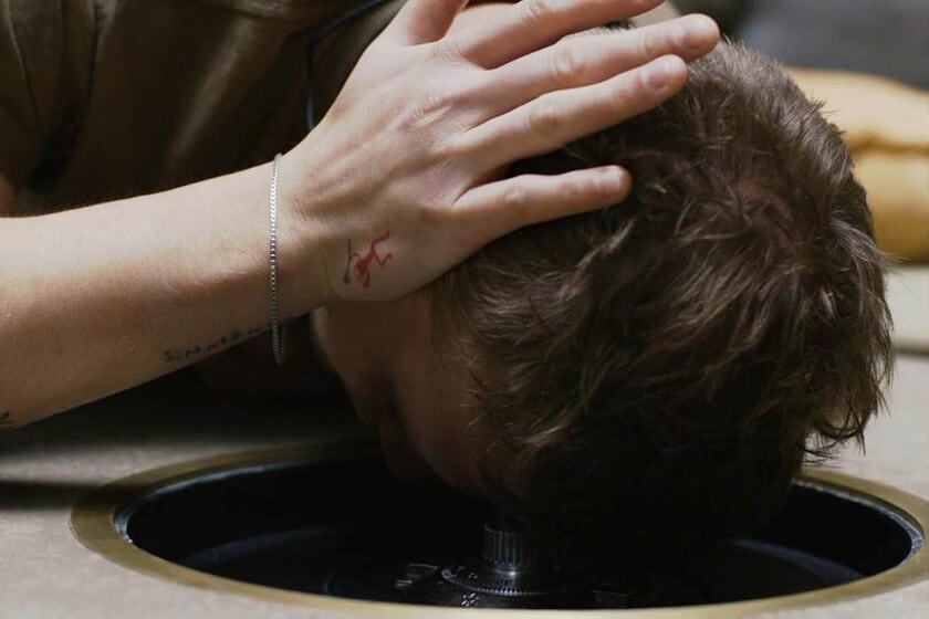 El piano como ganzúa: la sensibilidad extrema de un ladrón fuera de foco