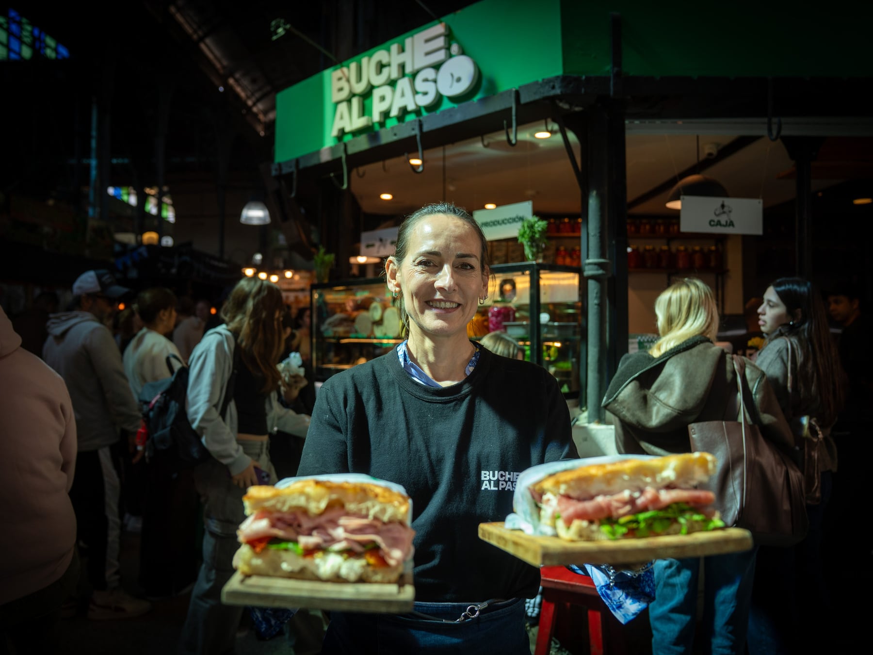 La schiacciata a la leña que se ganó la fila del mediodía en San Telmo