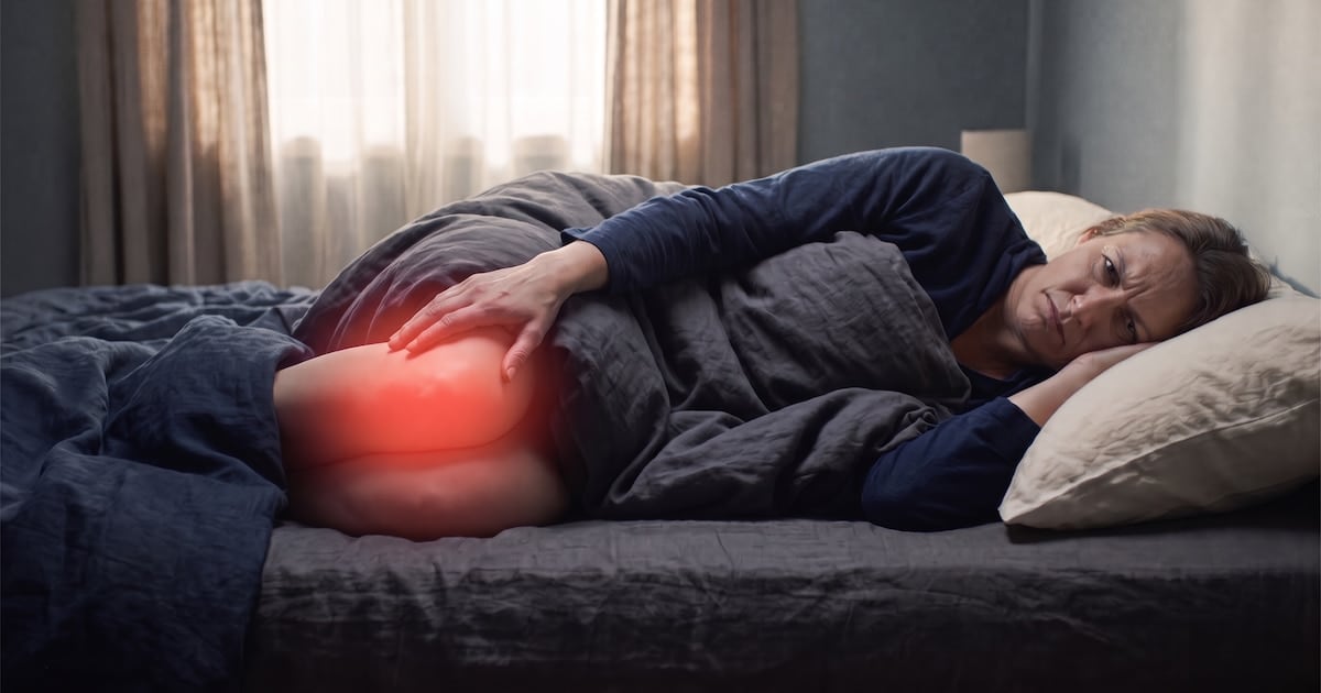 Cuando la rodilla no deja dormir: claves para entender el dolor nocturno y decidir cuándo consultar