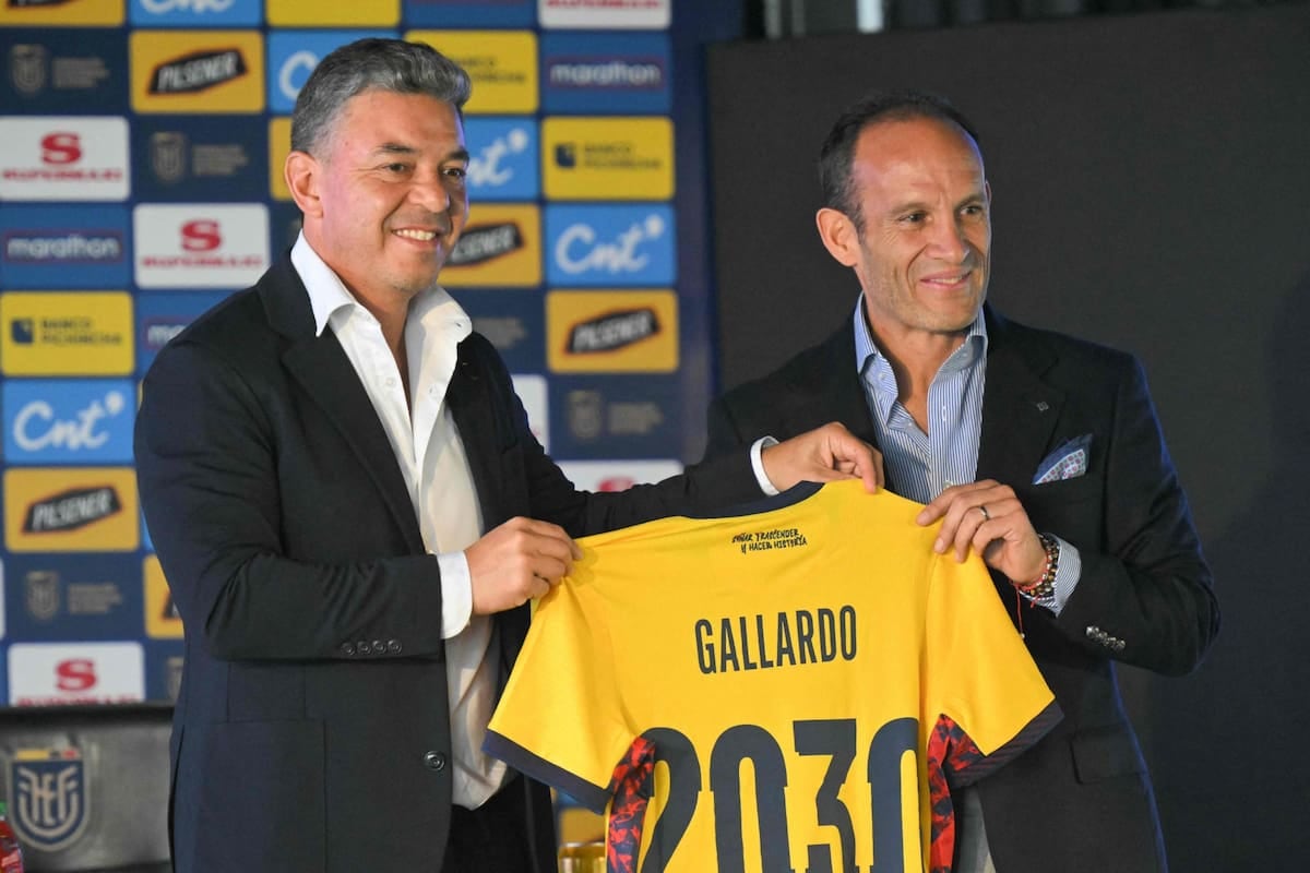 Gallardo se calza el buzo de Ecuador y ya apunta a 2030: "es un desafío de vida"