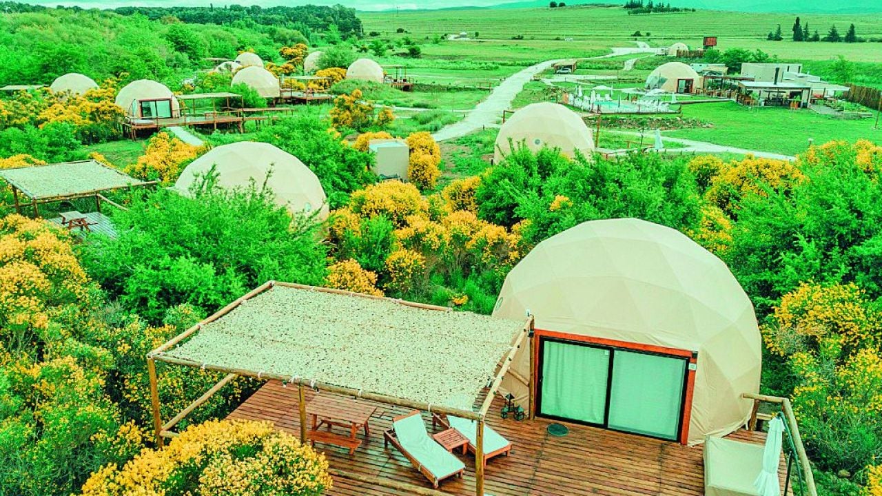 Cinco glampings a un paso de Buenos Aires: domos, carpas y yurtas para escaparse sin irse lejos