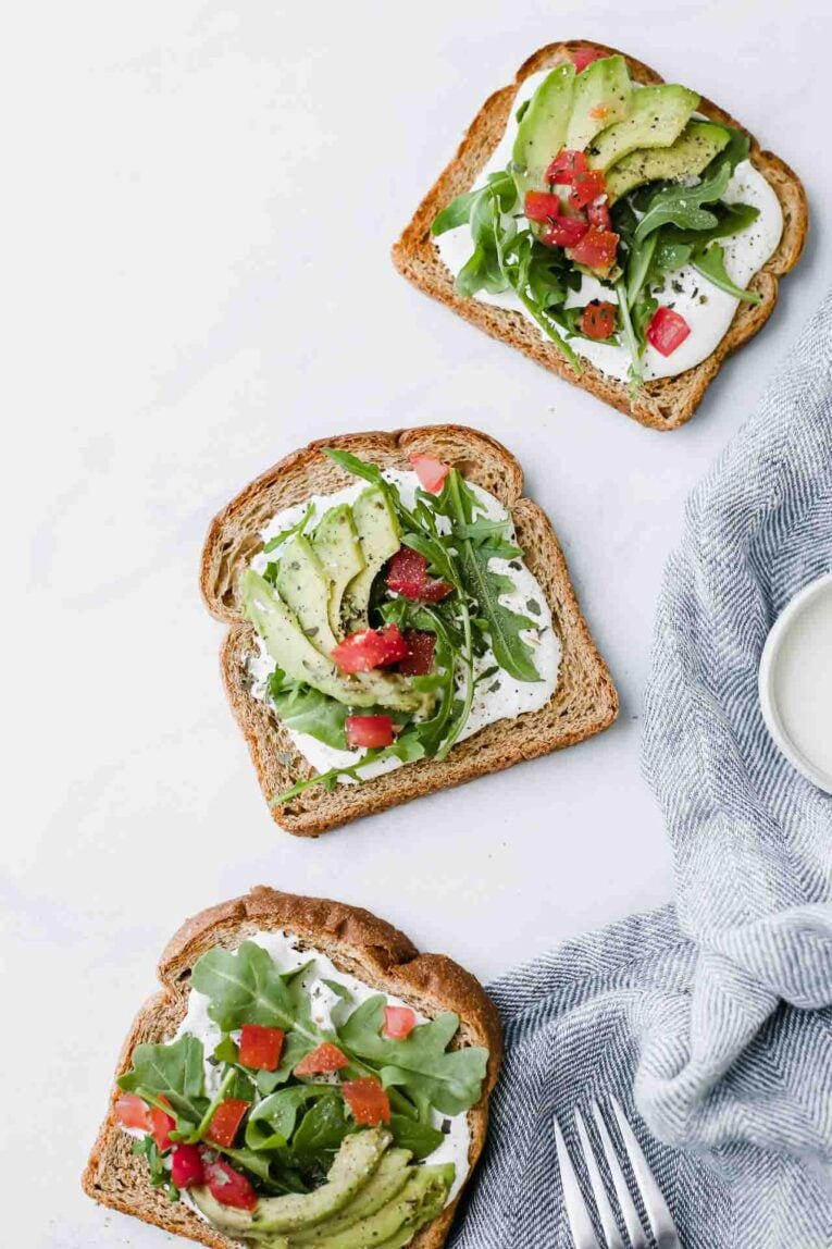 Tostadas con palta: cuatro combinaciones para salir del paso sin perder sabor