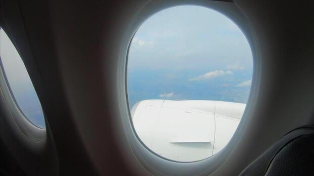 Estol y el miedo a volar: por qué la cabeza se anticipa al avión y cómo ponerle un freno sin alcohol