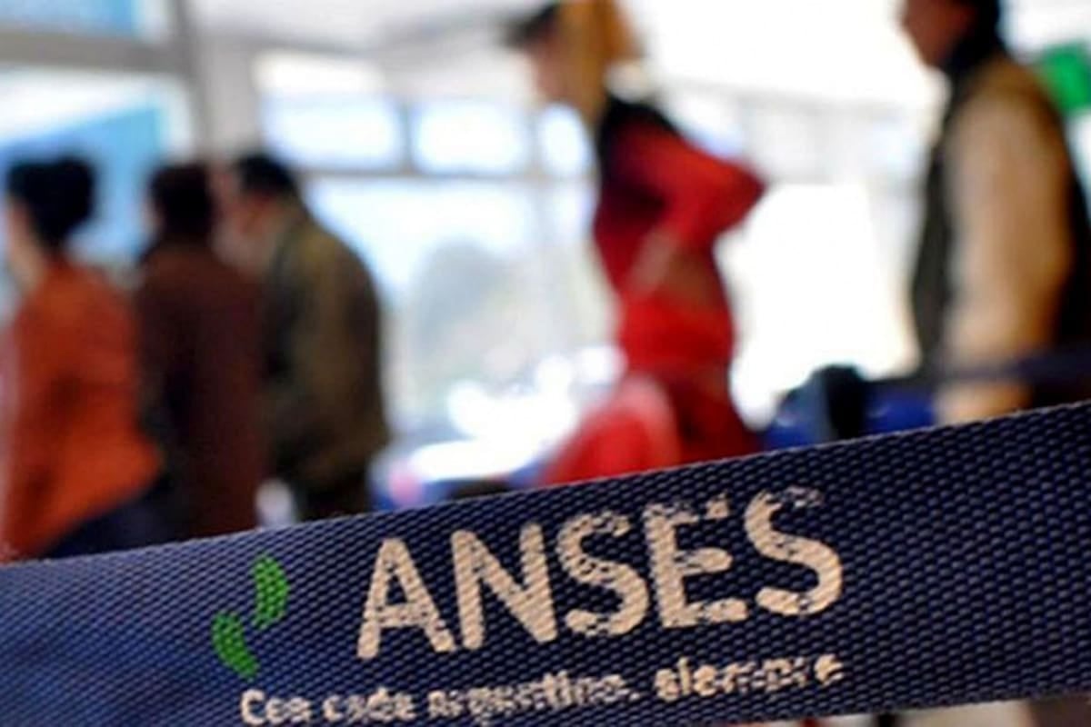 Calendario de pagos de Anses: este jueves se completan los haberes superiores al mínimo y la Prestación por Desempleo con la suba del 2,11%
