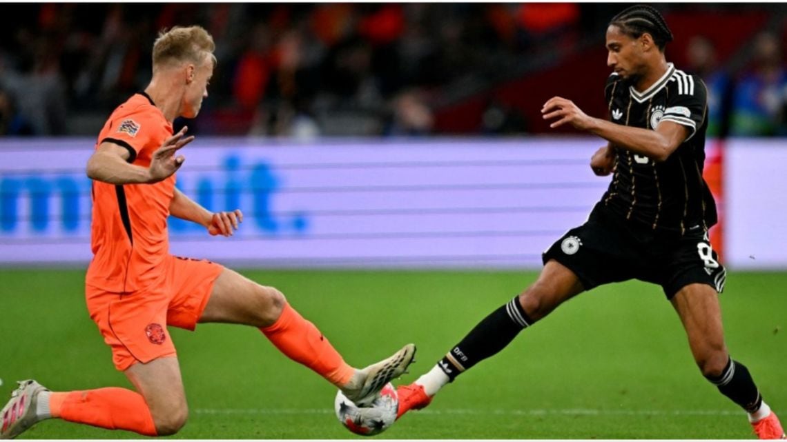 La naranja no se rinde: Países Bajos le arruinó el debut a Klopp con un gol en el último suspiro