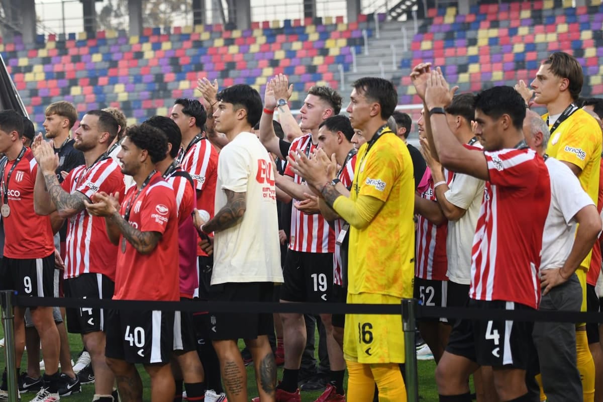 Rosario Central levantó la Supercopa Internacional en un final caliente, con penales picantes, reproches a Herrera y piñas en el túnel