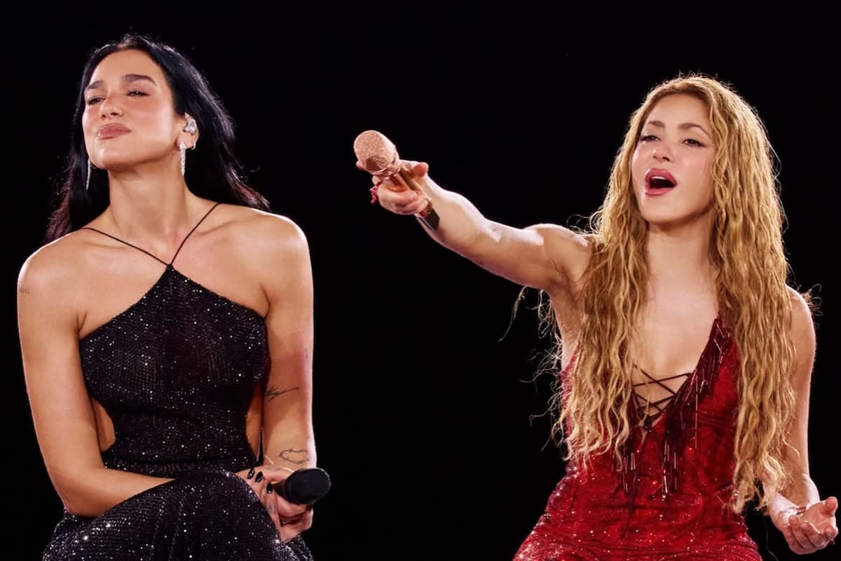 Shakira y Dua Lipa se cruzaron en Madrid y el público estalló: cantaron “Antología” juntas, en vivo y en directo
