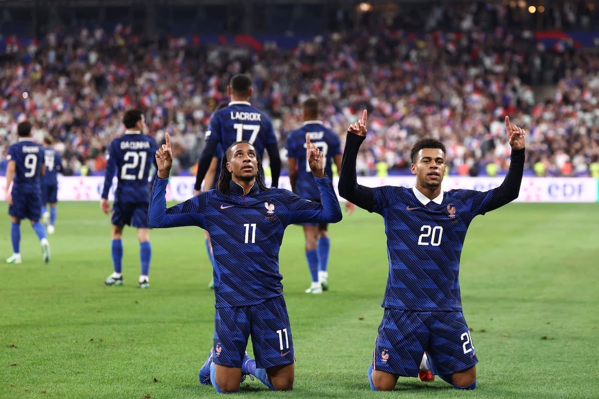 Francia lo dio vuelta en el final y se afirma en la cima de su grupo de la Nations League