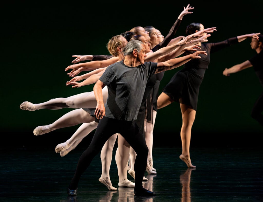 Una noche de cuerpos grandes y memoria compartida: llega El Baile Infinito al Cine Teatro Español