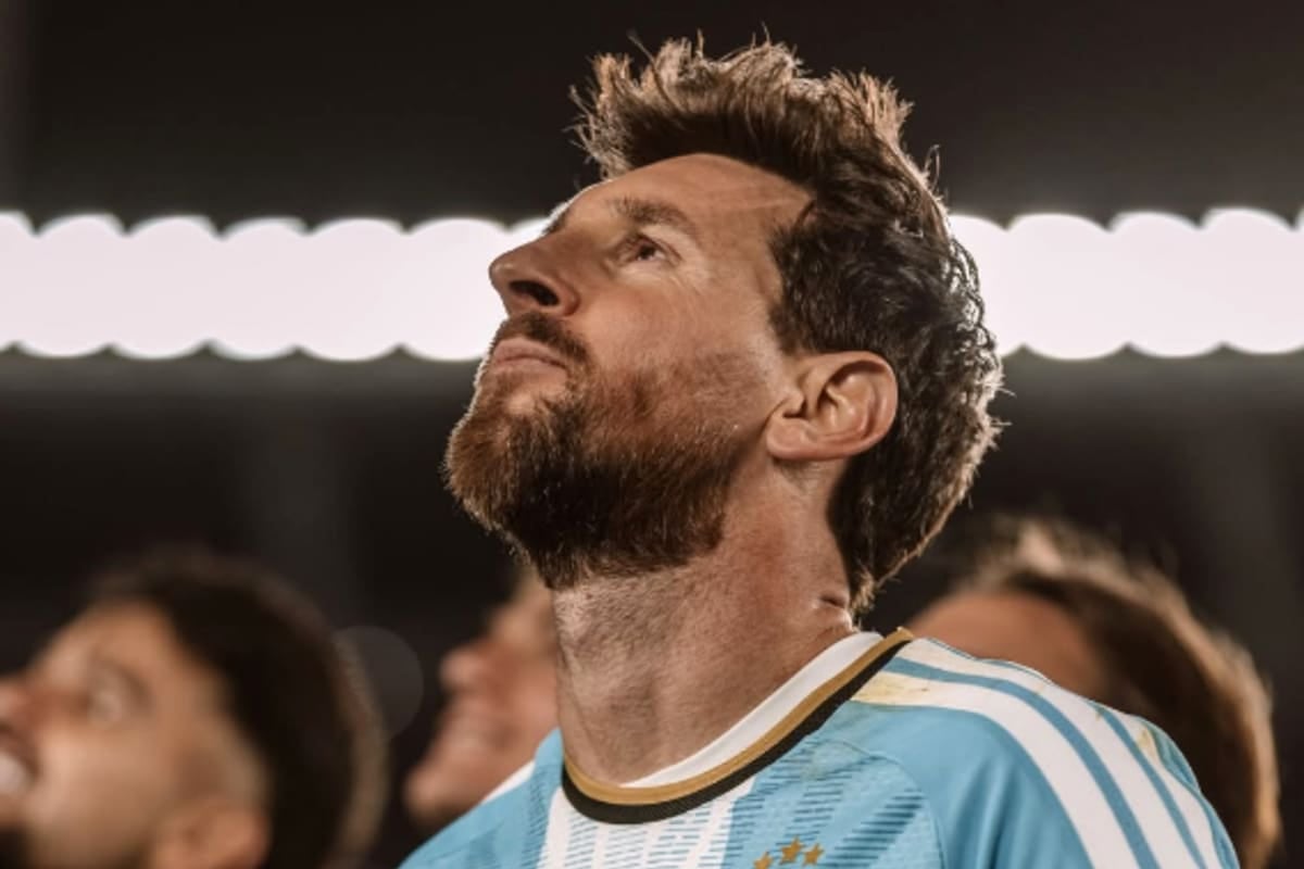 La noche en que Messi se sacó la celeste y blanca por última vez