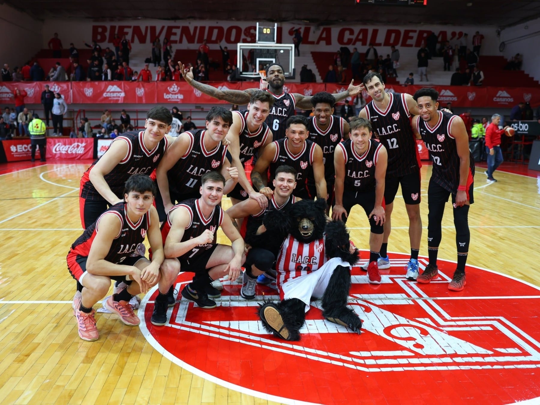 La Gloria se sacó el overol y ganó en el alargue: Instituto le ganó a Ferro en un partidazo de dos tiempos suplementarios