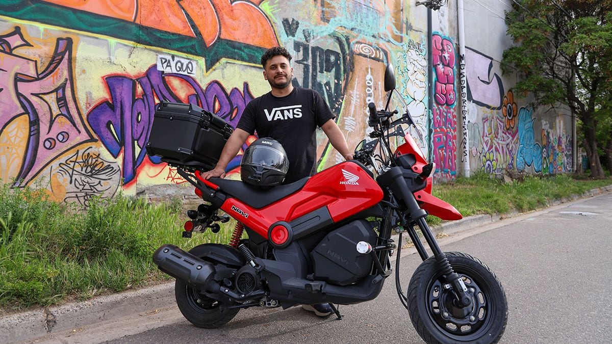 De un taller en Neuquén a la última frontera: la aventura de Nicolás Poblet sobre una Honda Navi camino a Alaska