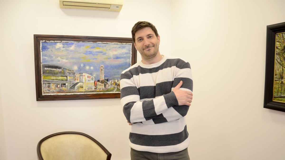 Esteban Fontana, el abogado que aprendió a hablar palabra por palabra y se recibió con sobresaliente en Neuquén