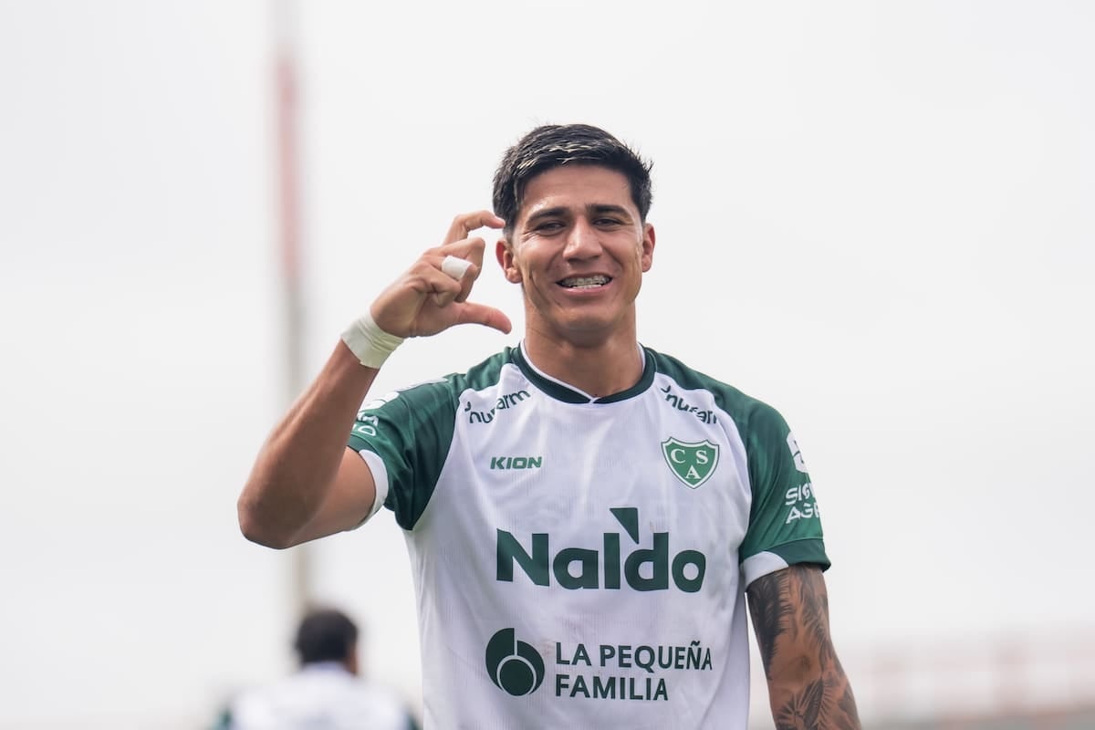 Marabel, el nueve que se niega a tirar la pierna: va por la cima de goleadores frente a River
