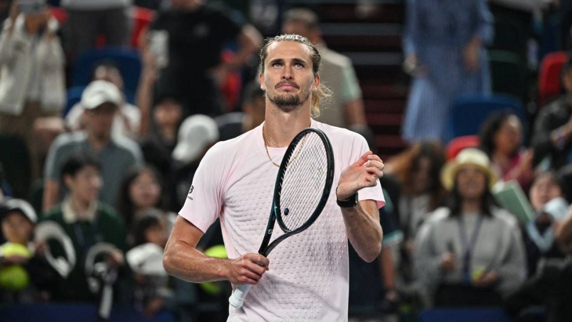 Zverev pasó por arriba del vendaval de Bublik y se metió en cuartos en Shanghái