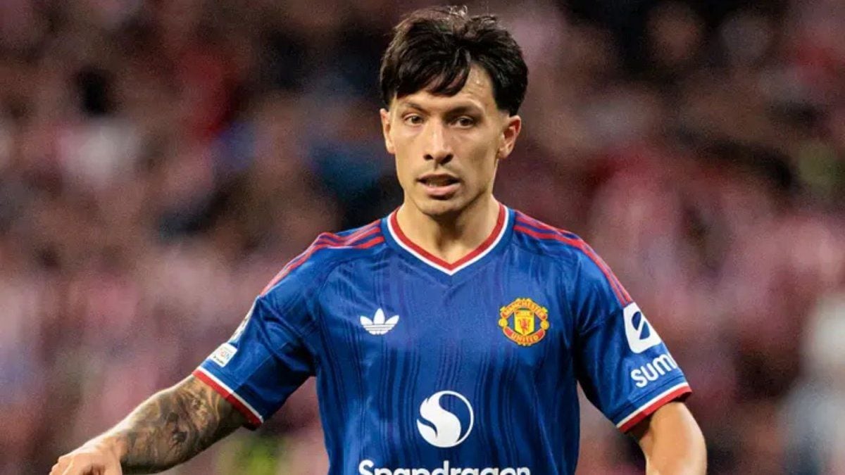 El Licha prendió la mecha en Old Trafford y Rooney le bajó el pulgar