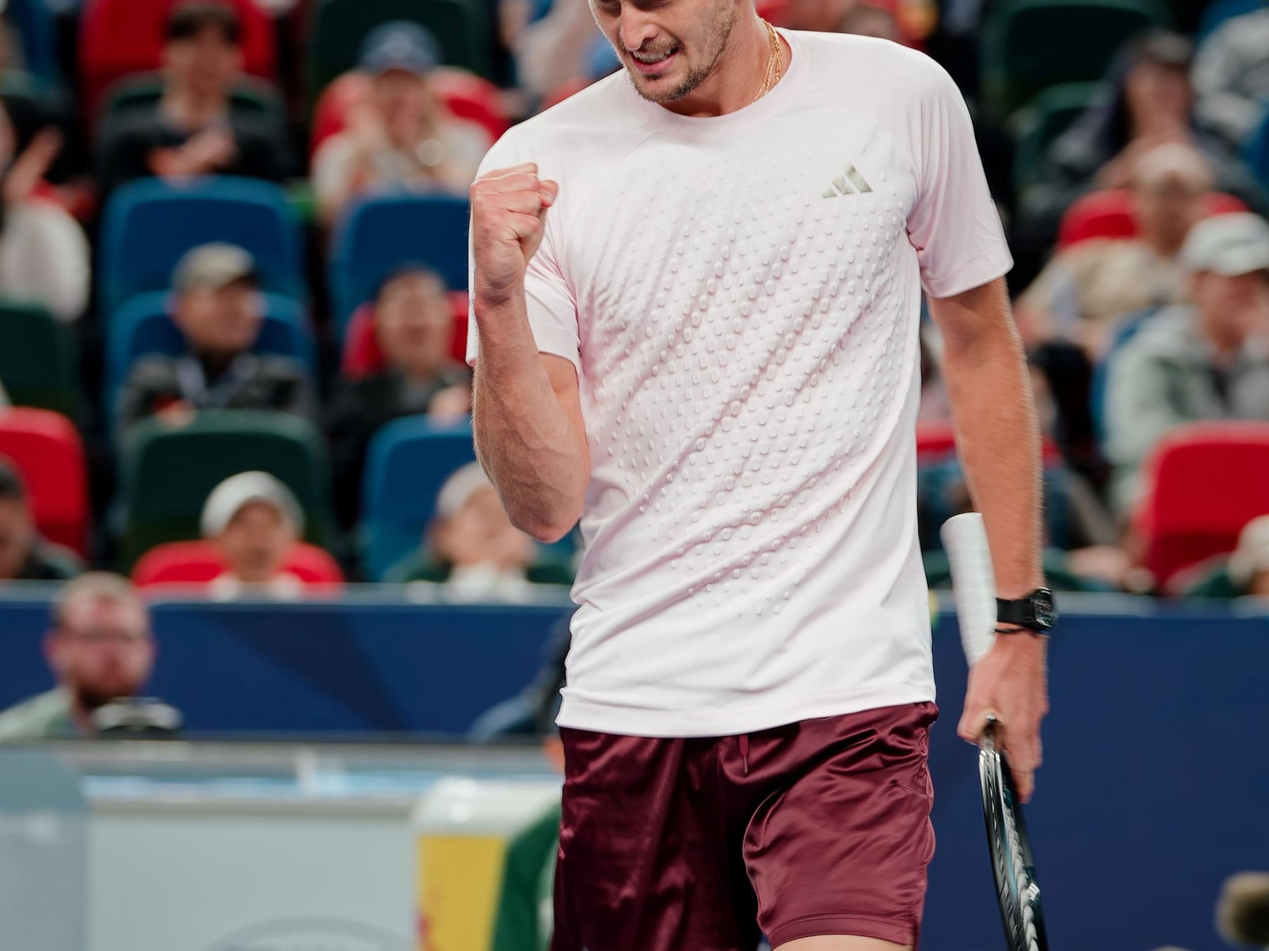 Zverev barrió a De Miñaur y va por Davidovich Fokina: el germano quiere cerrar el año a todo tren