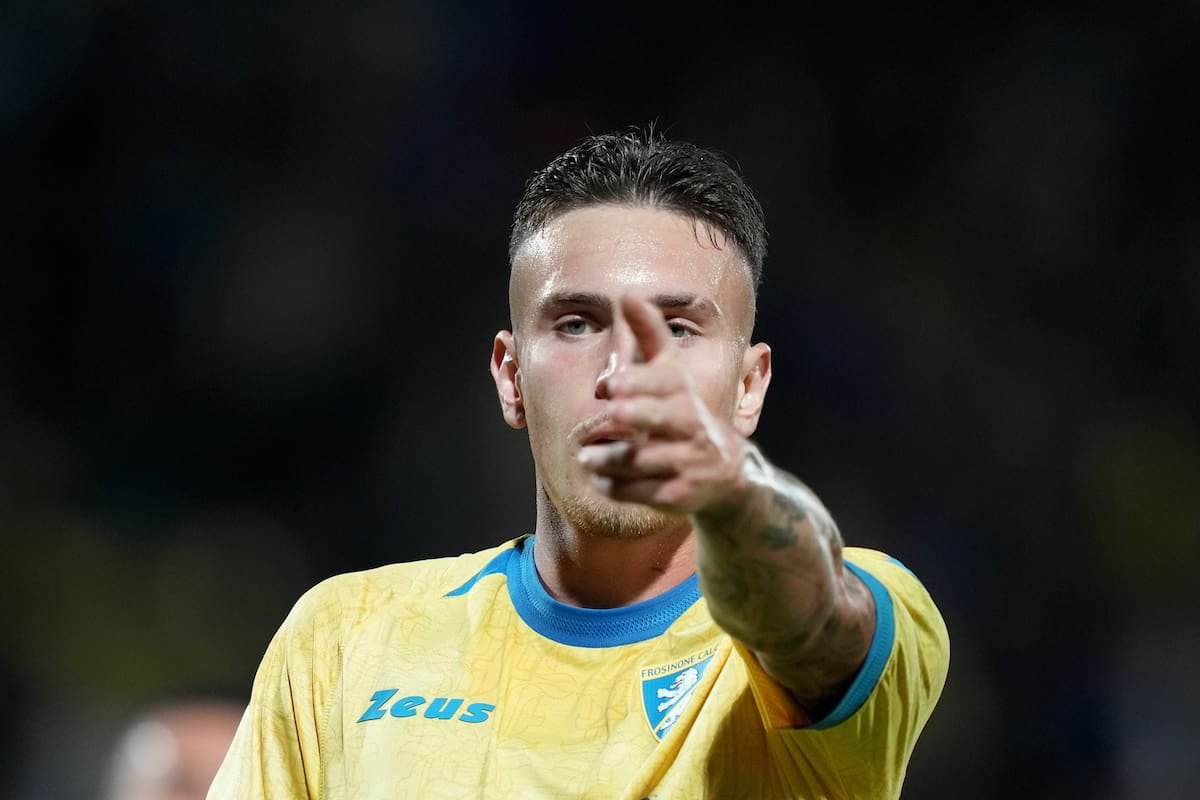 Raimondo se cansó de hacer goles: triplete del italiano que le saca la corona a Lautaro en la Serie A