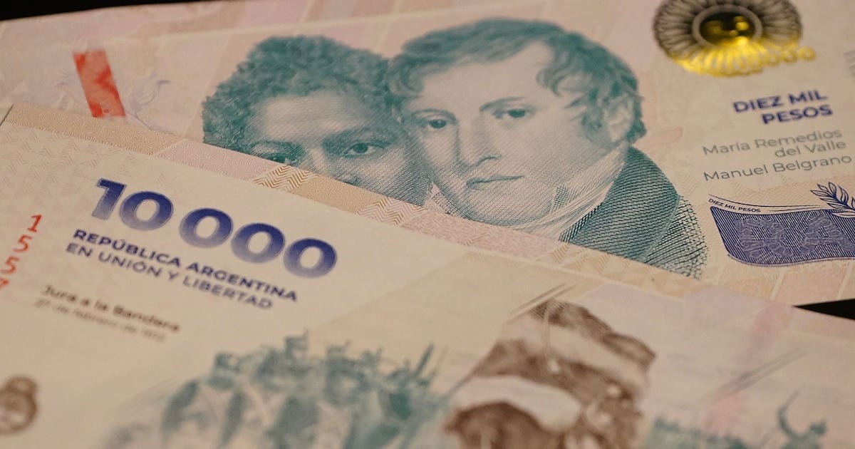 La banca vuelve a ajustar por inflación y deja el sueldo inicial por encima de los 2,6 millones de pesos brutos
