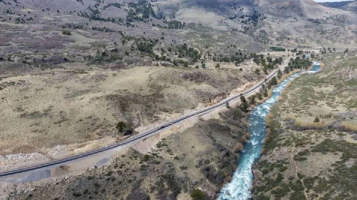 La ruta del Pehuén deja atrás el ripio: el asfalto entre Aluminé y Villa Pehuenia llega antes de que termine el verano
