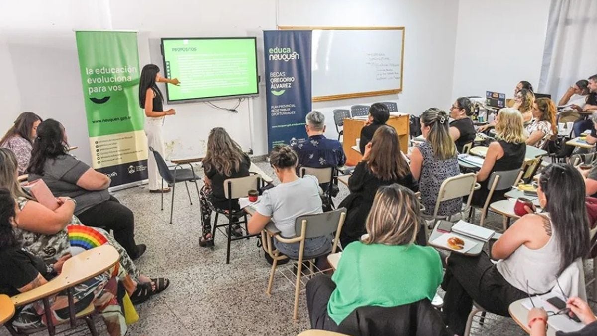 Becas Gregorio Álvarez en Neuquén: 438 estudiantes ya tienen el sí y el resto espera la respuesta