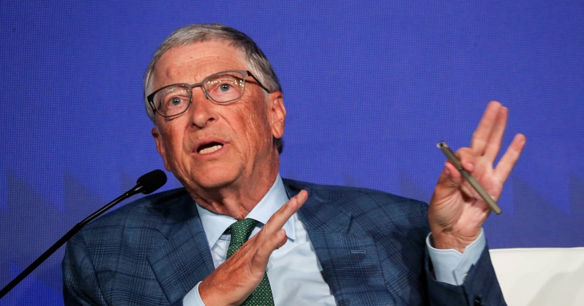 Gates, en el Vaticano: "La inteligencia artificial no se regula sola y el mercado solo va a empeorar las cosas"