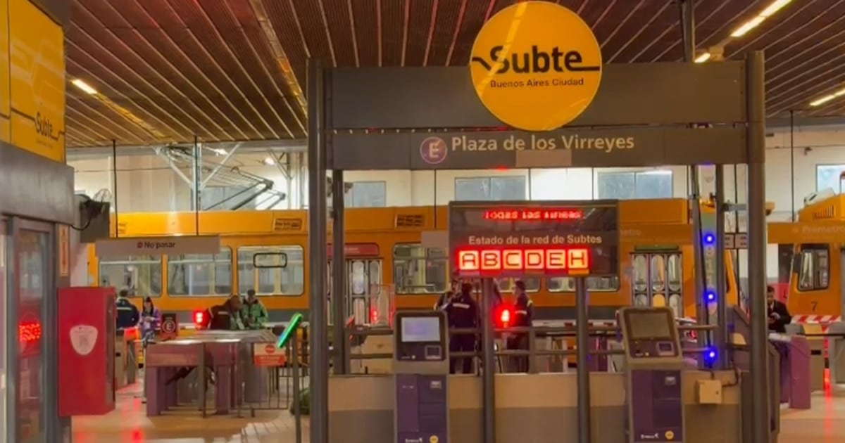 La detención de dos delegados gremialesNpulsó la paralización total del_subte