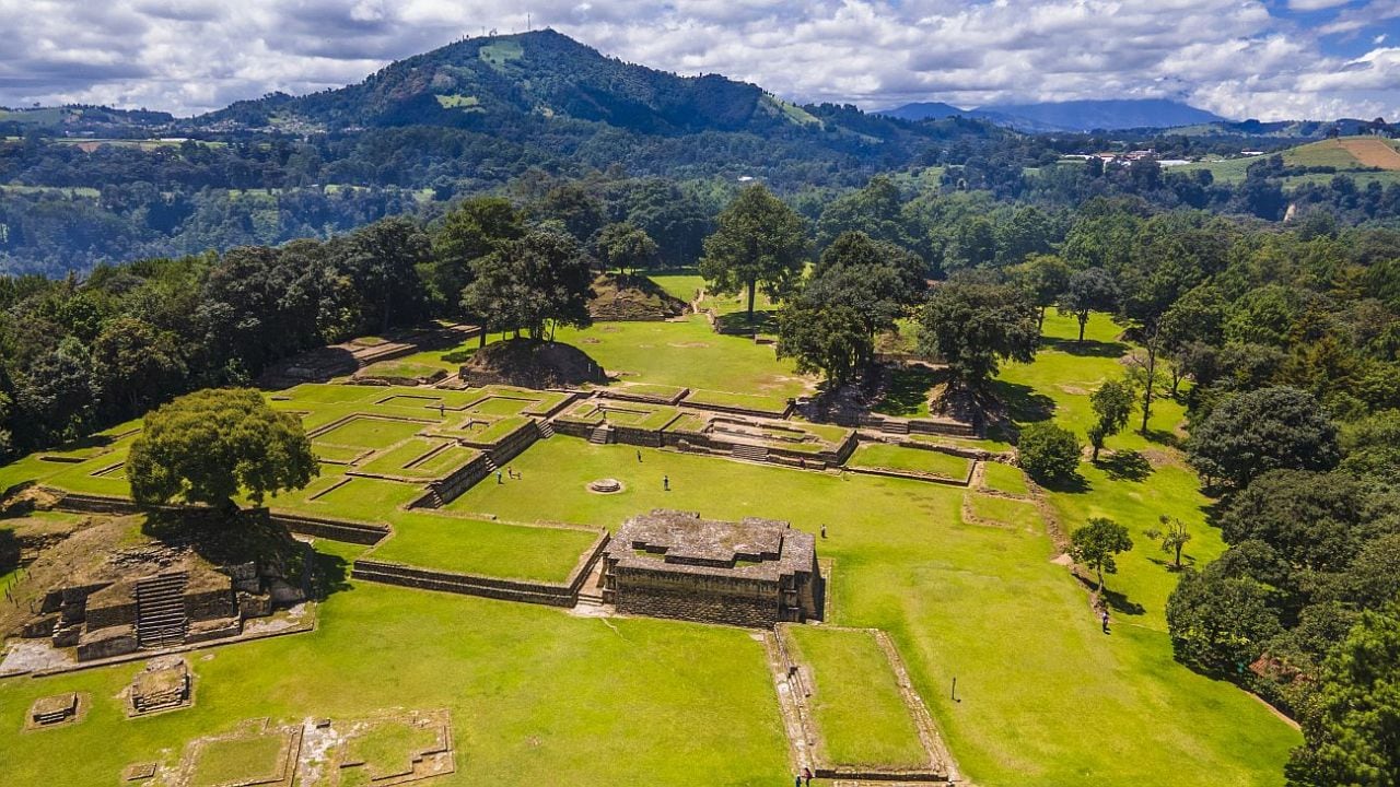 Guatemala en trece días: entre ruinas mayas, pueblos indígenas y lago volcánico