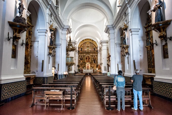 Recoleta se prepara para recibir a León XIV en la parroquia que lo vioesaurus