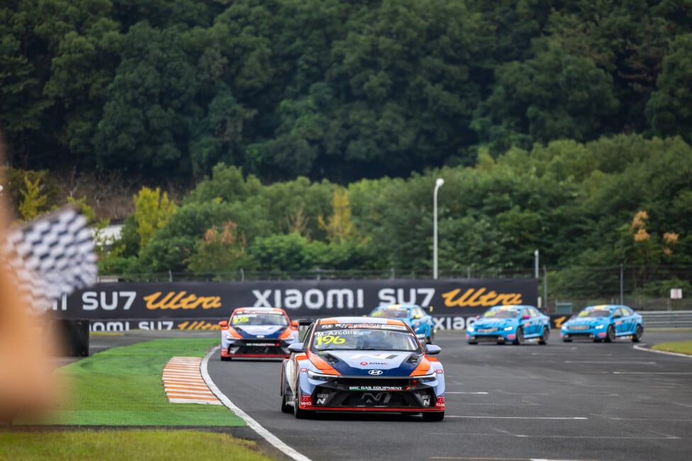 Azcona llegó al final del circuito chino con el título a tiro